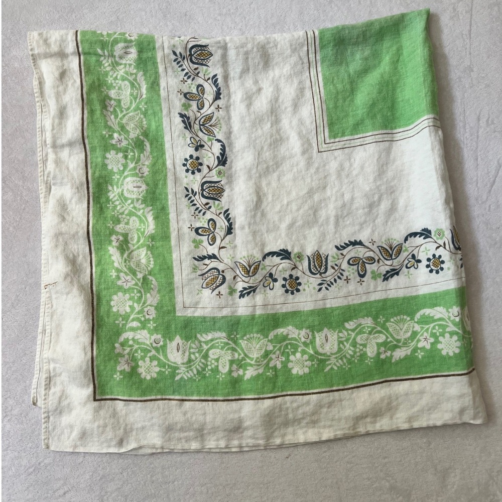 Vintage Floral Folk Art Linen Green Square 46x46"